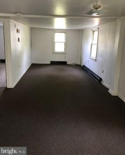 1086 Kings Hwy, Pilesgrove NJ 08098-2520 exterior