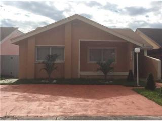 8936 6th St, Miami, FL 33174-2335