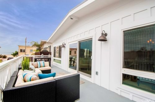 111 38th St, Newport Beach, CA 92663-3060