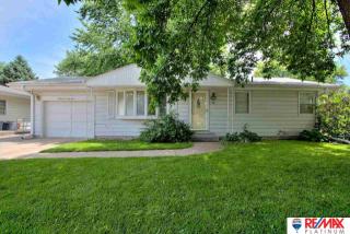 8263 39th Ave, Bellevue, NE 68147-1822