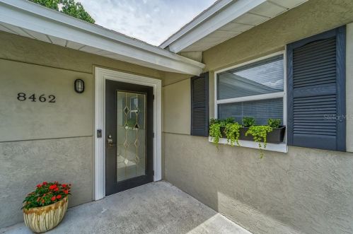 8462 7th St, Saint Petersburg, FL 33702-3514