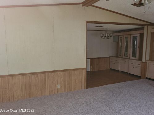 610 Dolphin Cir, Sebastian FL  32976-2591 exterior