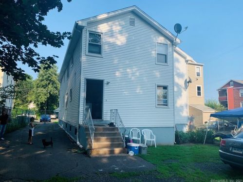 208 Chapman St, New Britain, CT 06051-2430