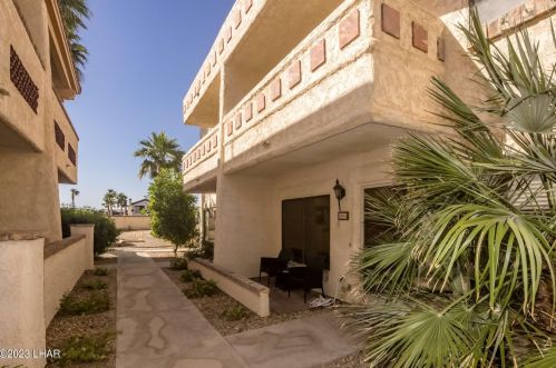 1043 Barcelona Loop, Lake Havasu City, AZ 86403-0921