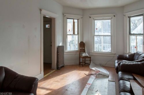 93 16th St, East Orange NJ  07017-5212 exterior