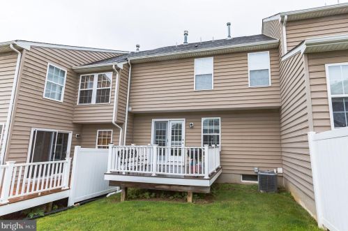 202 Tall Trees Cir, Downingtown PA  19335-5372 exterior