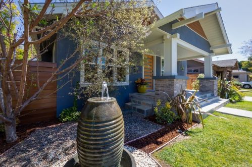 324 Grand Ave, Long Beach CA  90814-2738 exterior