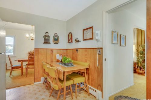 538 5 St, Elwood NY  11731-2105 exterior