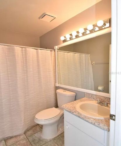 526 Gainsboro St, Deltona FL  32725-3275 exterior