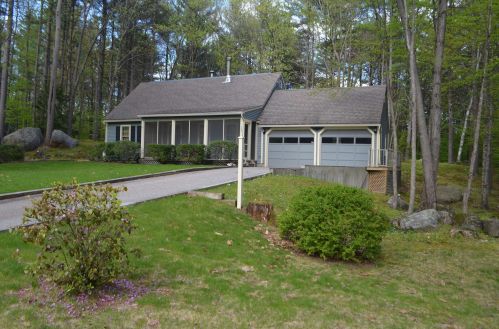 235 Hillside Dr, Henniker, NH 03242-3573
