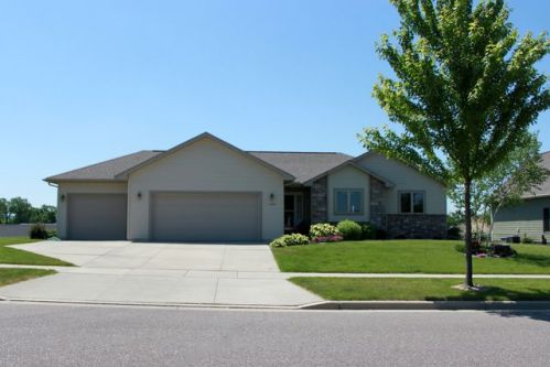 1540 20th St, West Baraboo, WI 53913-3353