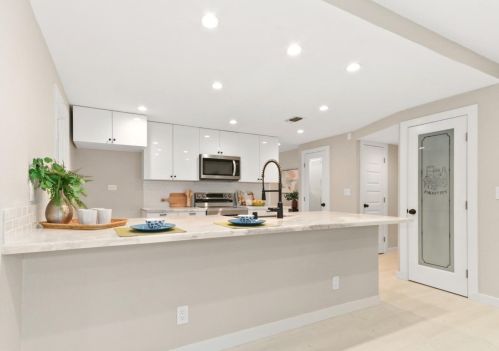 10 Clover Ct, Woodland CA  95695-3026 exterior