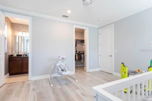 8035 Chilton Dr, Orlando FL 32836 exterior