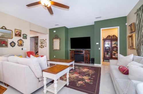 1115 Celebration Ave, Kissimmee FL 34747-4493 exterior