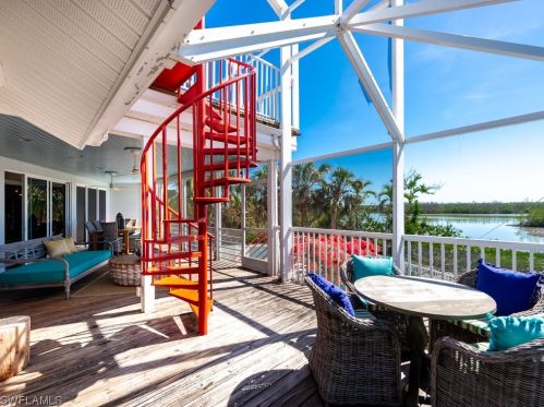 5721 Sanibel Captiva Rd, Sanibel FL  33957-2309 exterior