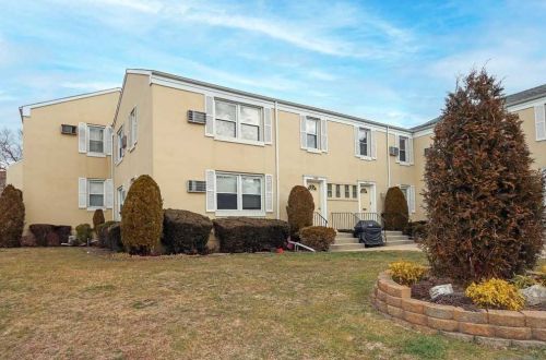 71-55 252nd St, Jamaica, NY