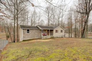 3964 Moore Hollow Rd, Woodlawn, TN 37191-9202