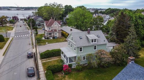 74 School St, United States Coast Guard Ac, CT 06320-4529