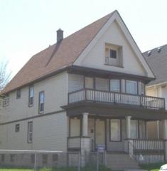 2760 Holton St, Milwaukee WI  53212-2520 exterior