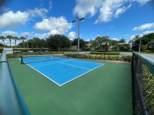 7110 Veneto Dr, Boynton Beach FL  33437-3741 exterior