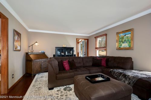 6 Cedar Ct, Jackson Twp NJ  08527-1161 exterior