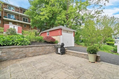 369 Montgomery St, Newburgh NY  12550-3643 exterior