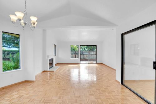 70 Fountain Grove Cir, Fairfield CA  94558-2485 exterior