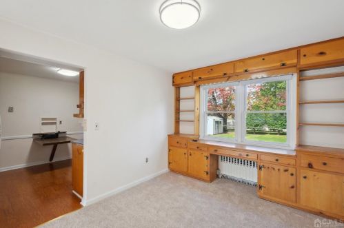 310 Green St, Woodbridge NJ  07095-2044 exterior