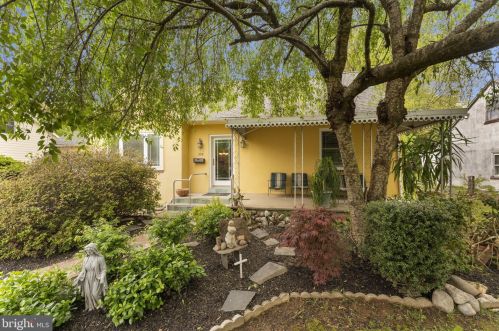 328 Clear Spring Rd, Lansdale, PA 19446-2904