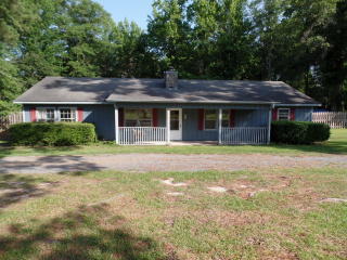 3709 Confederate Dr, Macon GA  31211-7139 exterior