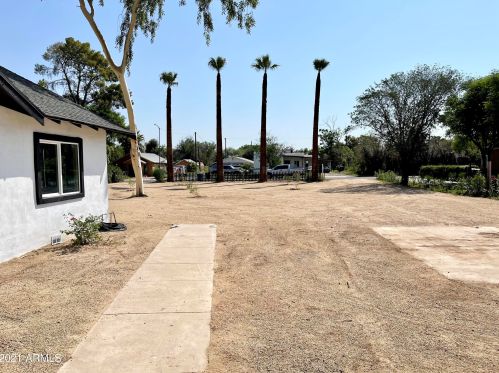 5640 8th St, Phoenix AZ 85022-1197 exterior