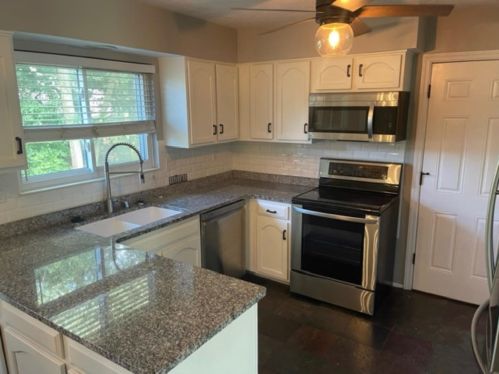 1778 Promontory Dr, Florence KY  41042-1180 exterior