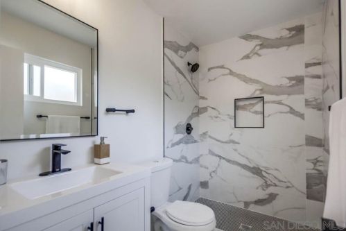 6788 Benson Ave, San Diego CA  92114-5833 exterior