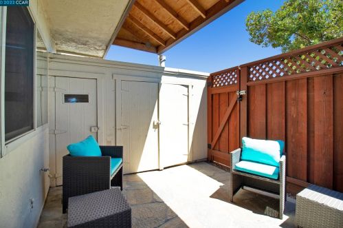 2474 Belvedere Ave, San Leandro CA  94577-6543 exterior