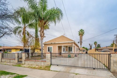 1091 7th St, San Bernardino, CA 92411-2850