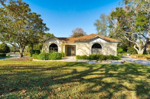 8451 Delta Ct, Brooksville, FL 34613-4052