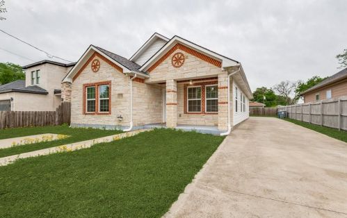 3730 Bickers St, Dallas, TX 75212-2209