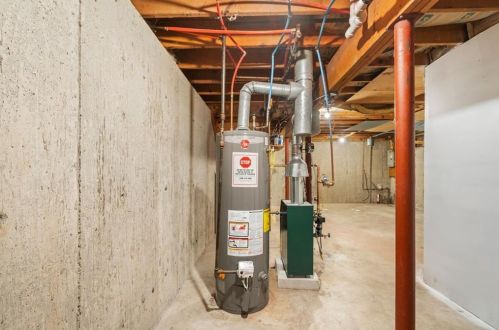 80 Superior St, Providence RI  02907-2754 exterior