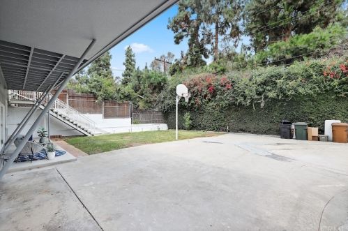 601 Valley View Dr, Fullerton CA  92835-4064 exterior