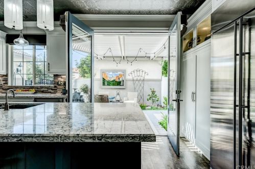 32418 Magenta Ct, Temecula CA  92592-3876 exterior