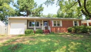 5010 Kaye Rd, Memphis, TN 38117-5806