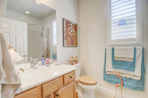 2393 Shadow Berry Dr, Manteca CA  95336-5131 exterior