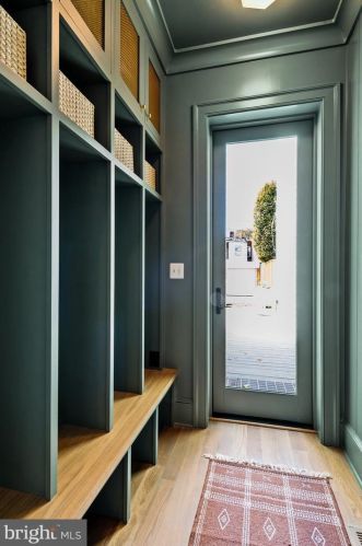 236 11th St, Washington DC  20002-6218 exterior