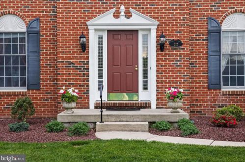 212 Delilah Dr, Bear, DE 19701-4834