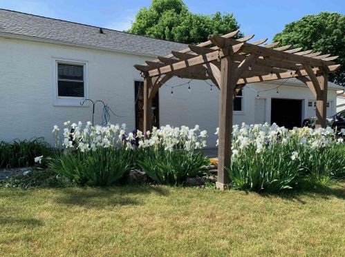 1663 Mason Way, Green Bay WI  54302-2721 exterior
