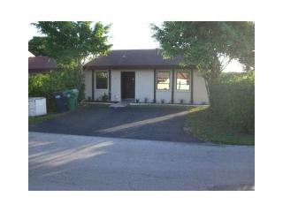13971 50th Ter, Miami, FL 33175-0913