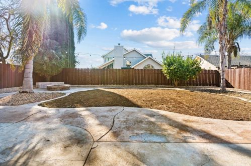 820 Moray Ct, Grayson CA  exterior