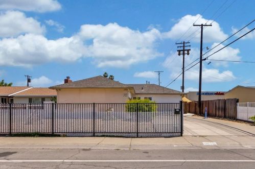 2655 Cordova Ln, Rancho Cordova CA  95670-5007 exterior