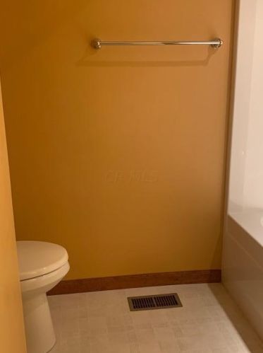 2239 Feather Ln, Marion OH  43302-8266 exterior