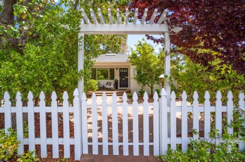 15720 Loma Vista Ave, Los Gatos, CA 95032-3637